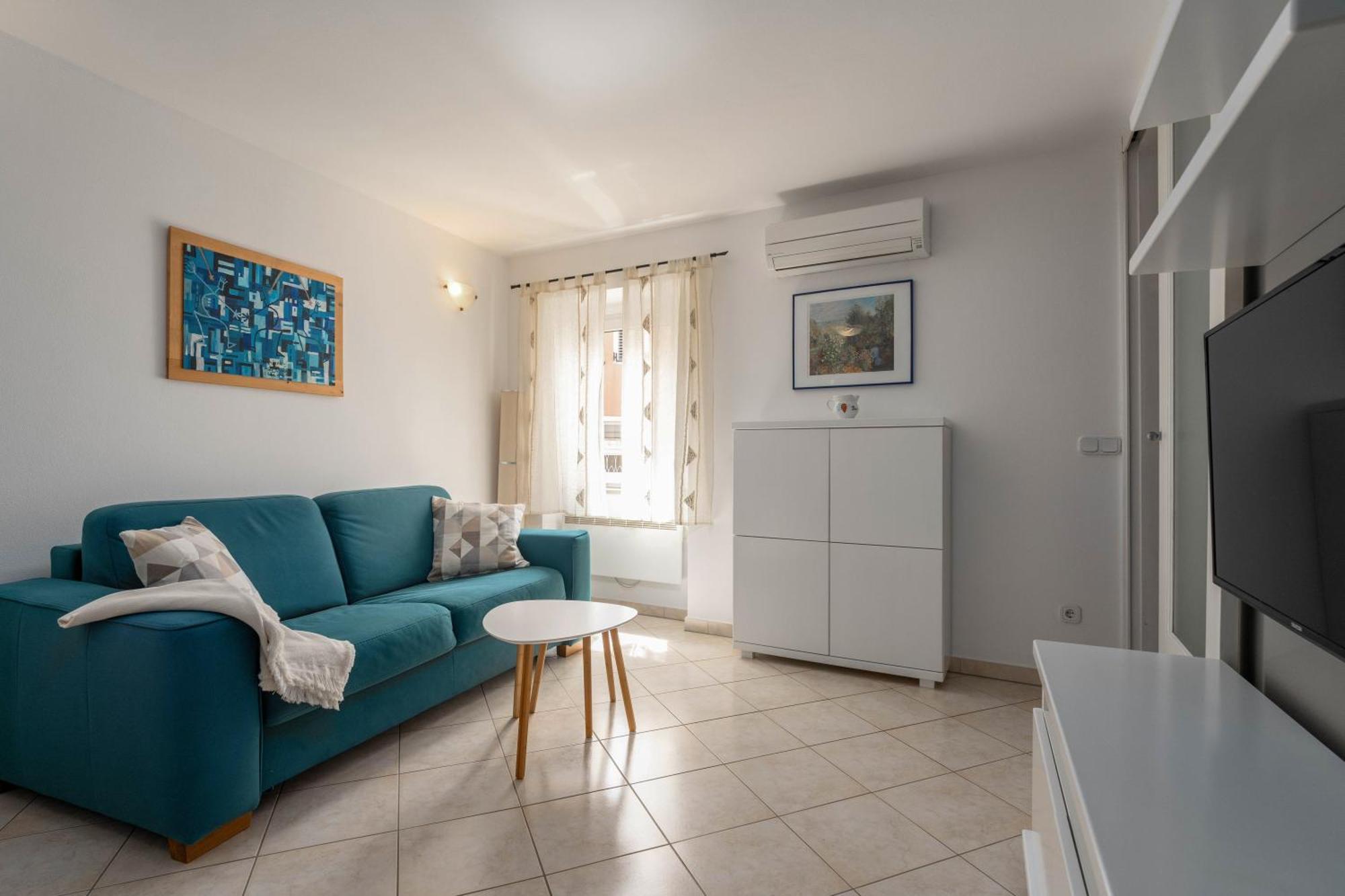 Degrassi Square Apartments (Adults Only) Vrsar Εξωτερικό φωτογραφία