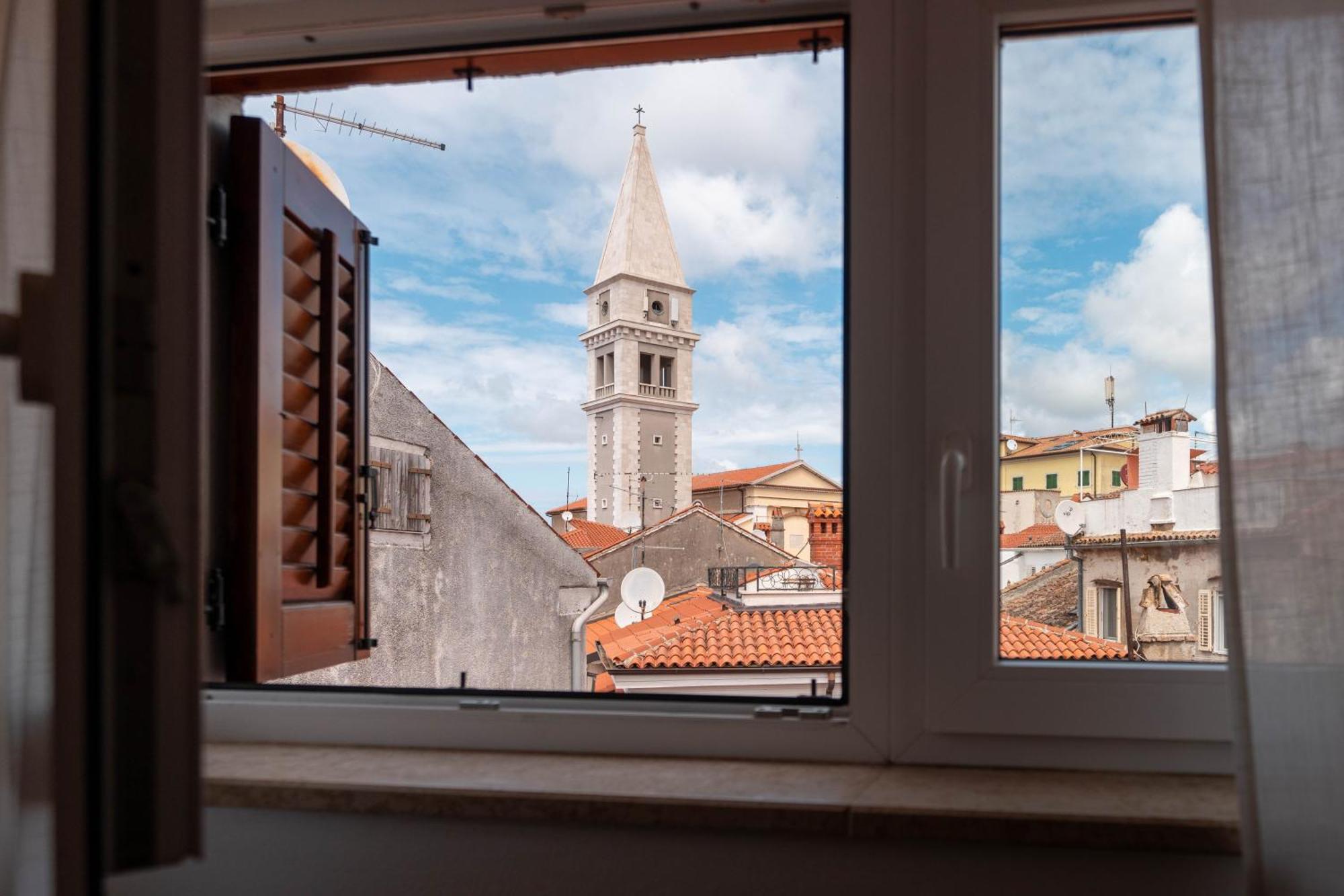 Degrassi Square Apartments (Adults Only) Vrsar Εξωτερικό φωτογραφία