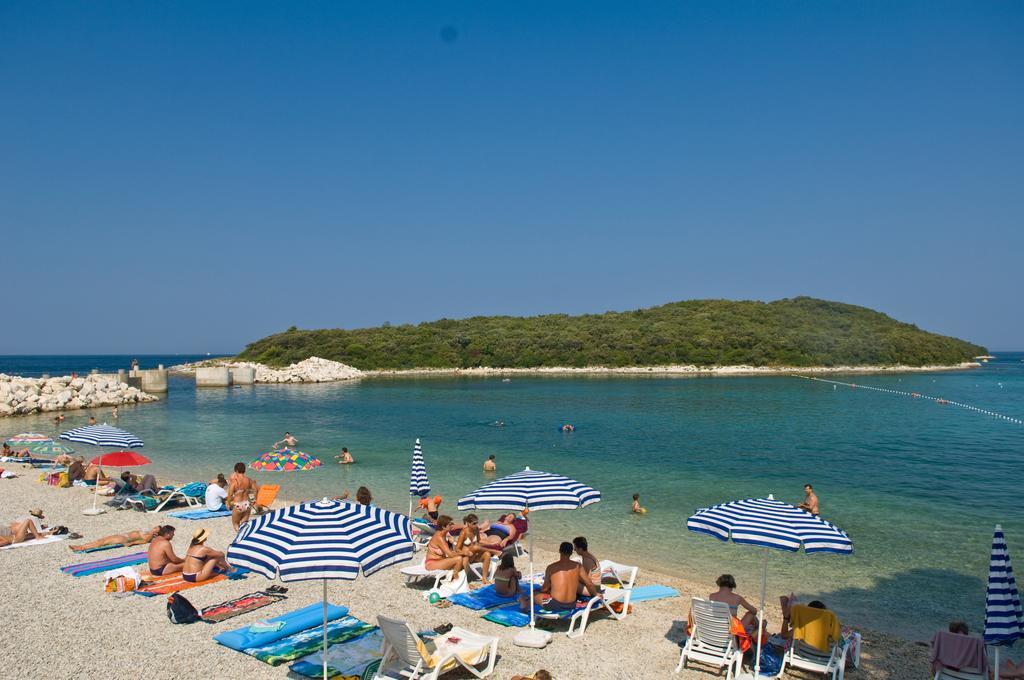 Degrassi Square Apartments (Adults Only) Vrsar Εξωτερικό φωτογραφία