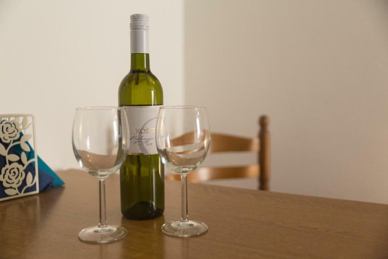 Degrassi Square Apartments (Adults Only) Vrsar Εξωτερικό φωτογραφία