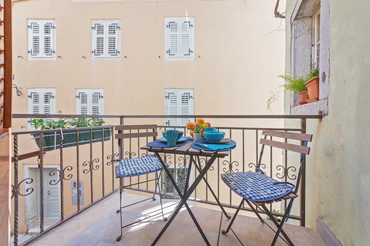 Degrassi Square Apartments (Adults Only) Vrsar Εξωτερικό φωτογραφία