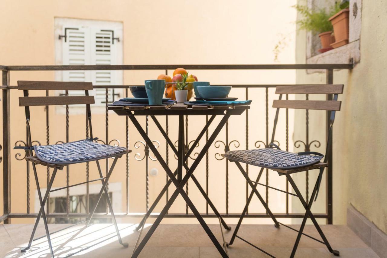 Degrassi Square Apartments (Adults Only) Vrsar Εξωτερικό φωτογραφία