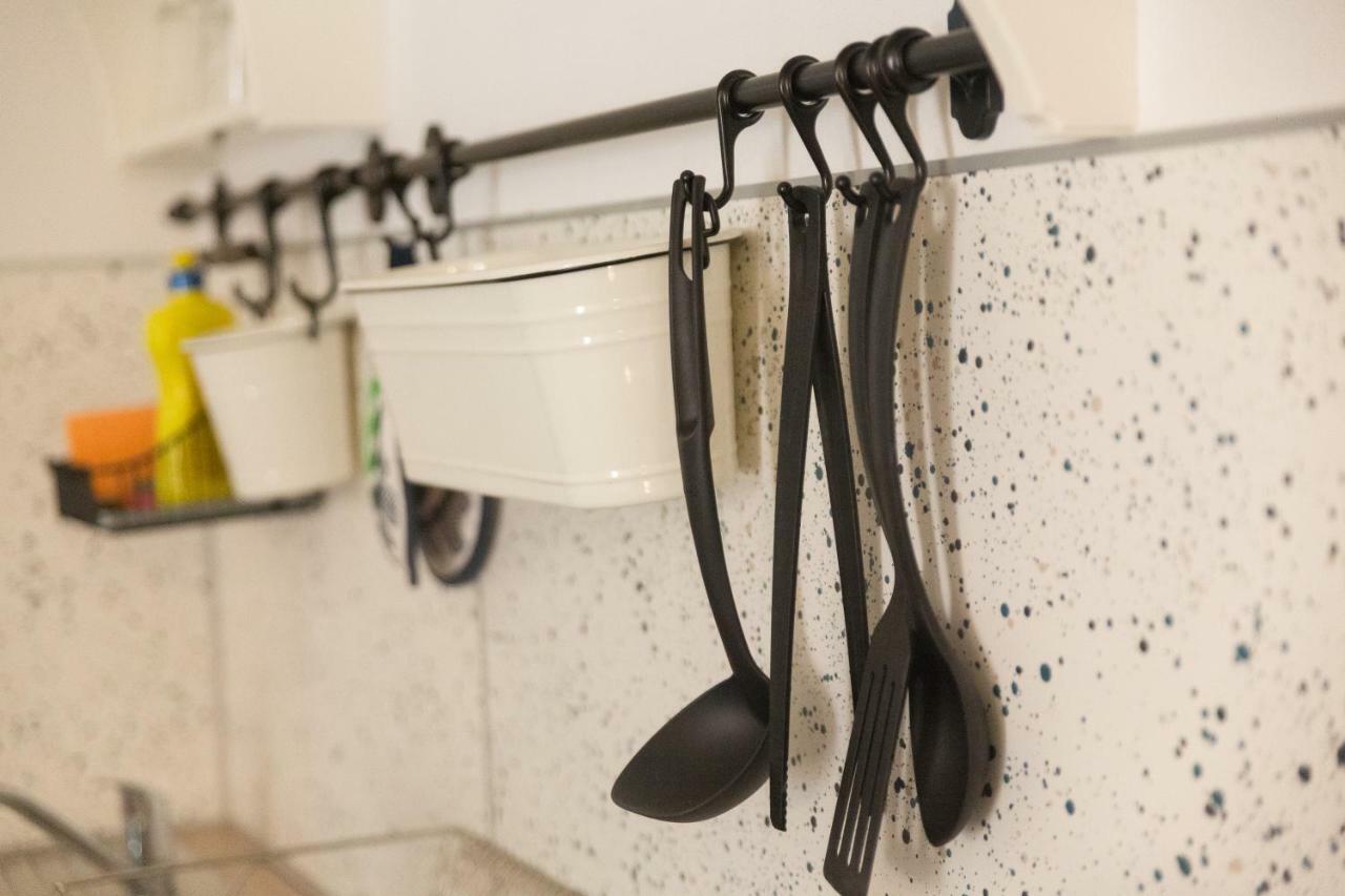 Degrassi Square Apartments (Adults Only) Vrsar Εξωτερικό φωτογραφία